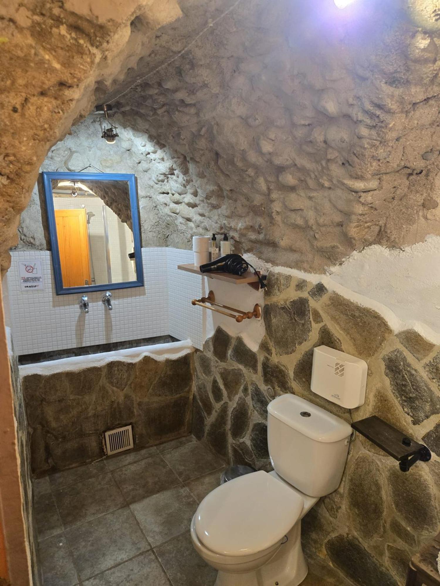 B&B Mas Torrencito Pet Friendly Parets de Ampurda Luaran gambar